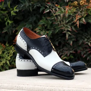 Burnished Calfskin Lace-Up Spectator Oxford Black/White
